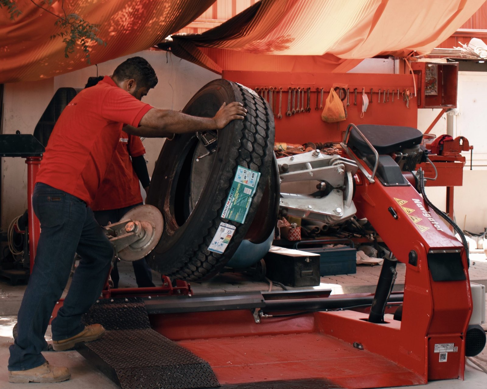 Al Qasimiah Tyre Services Workshop